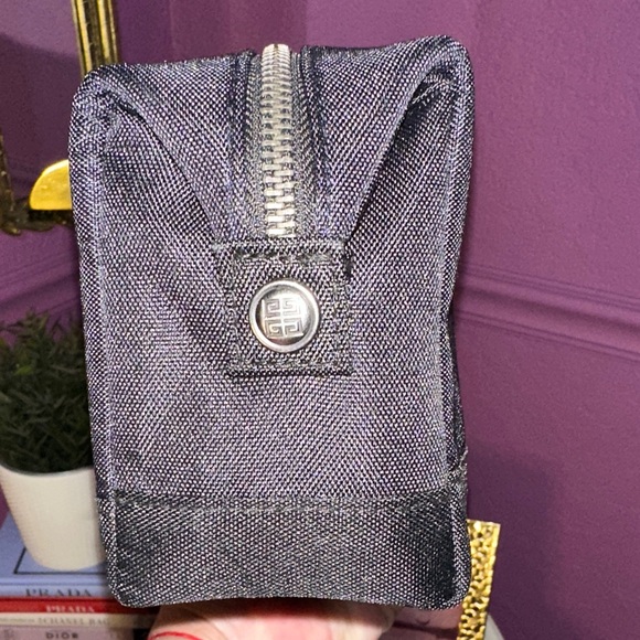 Givenchy Parfums Black Toiletry Bag - Picture 4 of 5